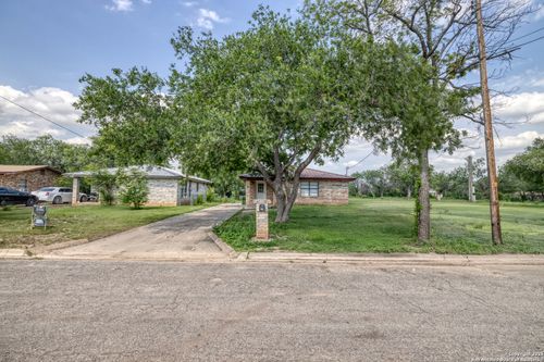 254 Prairie St, Uvalde, TX, 78801-4538 | Card Image