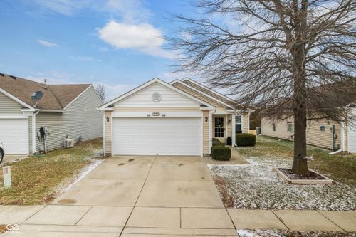 932 Balto Dr, Shelbyville, IN, 46176-2479 | Card Image