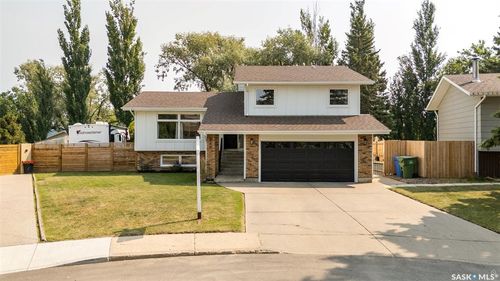 840 Chester Pl, Prince Albert, SK, S6V6Y8 | Card Image