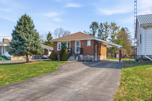 32 Bongard Cres, Belleville, ON, K8P2L5 | Card Image
