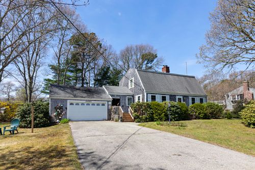 39 Bennets Neck Dr, Pocasset, MA, 02559-1941 | Card Image