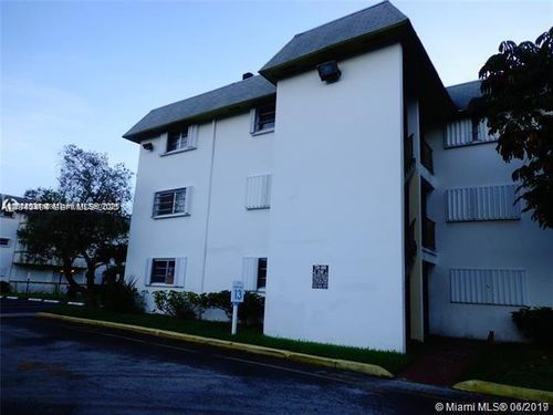 b207-15225 Ne 6th Ave, Miami, FL, 33162-5063 | Card Image