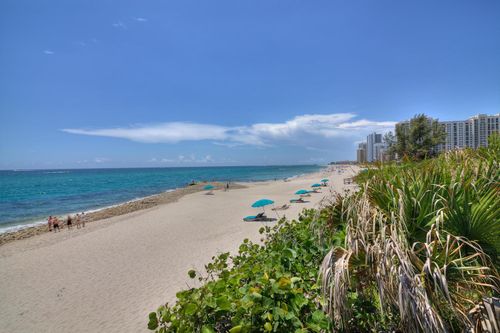 apt-704-4000 N Ocean Dr, Riviera Beach, FL, 33404-2873 | Card Image