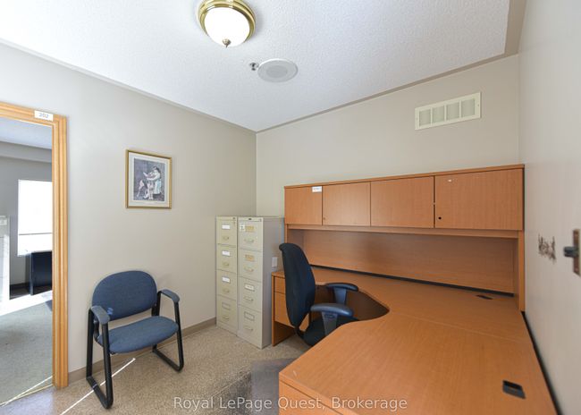 94 Colborne St W, Home with 0 bedrooms, 0 bathrooms and null parking in Orillia ON | Image 26