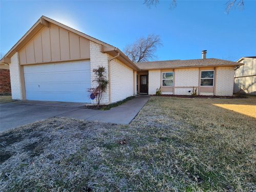 7508 Red Willow Rd, Fort Worth, TX, 76133-7502 | Card Image