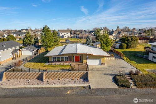 61 Pelican Pl Ne, Moses Lake, WA, 98837-9448 | Card Image