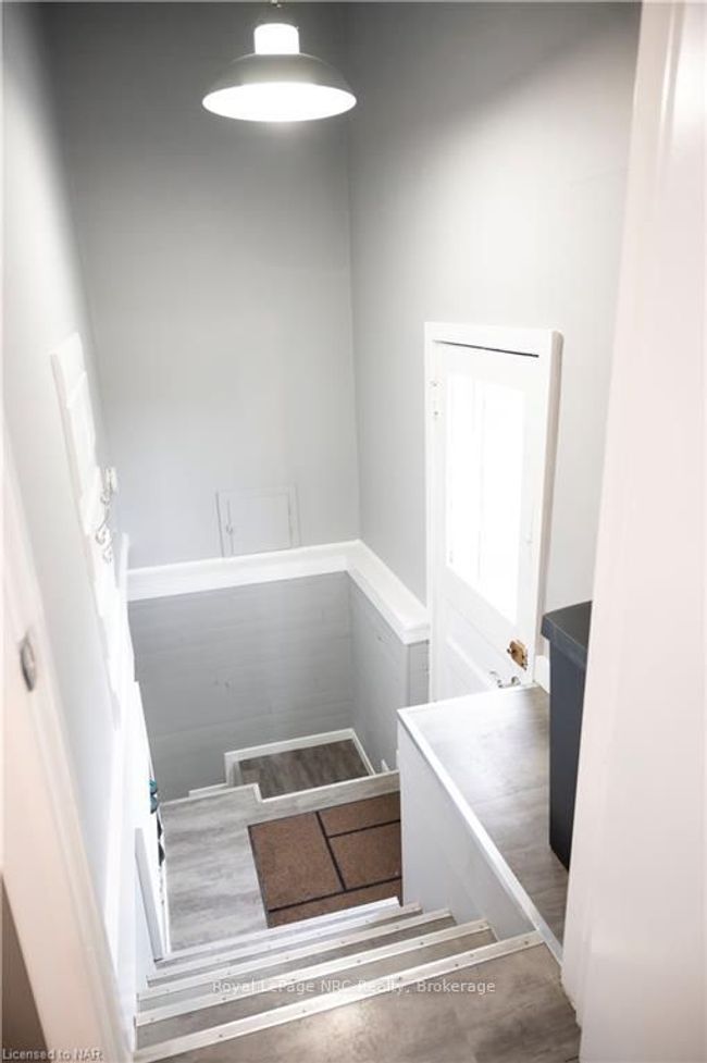148 York St, House other with 2 bedrooms, 2 bathrooms and 2 parking in Saint Catharines ON | Image 20