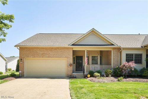 2574 Cardington Green, Uniontown, OH, 44685 | Card Image