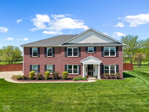 3176 S Parker Ln, New Palestine, IN, 46163-8769 | Card Image