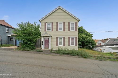 6 Hill St, Waterford, NY, 12188-2603 | Card Image
