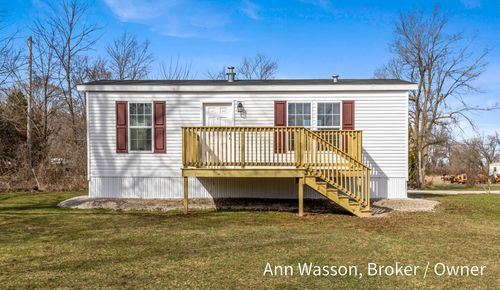 310 Round Lake Rd, Vermontville, MI, 49096-9413 | Card Image