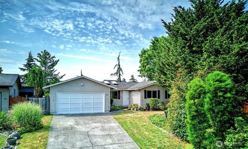 6410 65th Pl Ne, Marysville, WA, 98270-5305 | Card Image