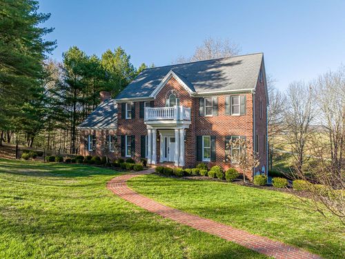 138 Sandy Ln, Richlands, VA, 24641-3610 | Card Image