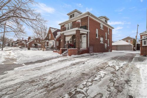 7815 Normile St, Dearborn, MI, 48126-1213 | Card Image