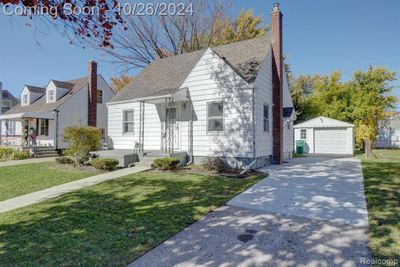 14655 Lincoln Avenue, Home with 3 bedrooms, 1 bathrooms and null parking in Eastpointe MI | Image 3