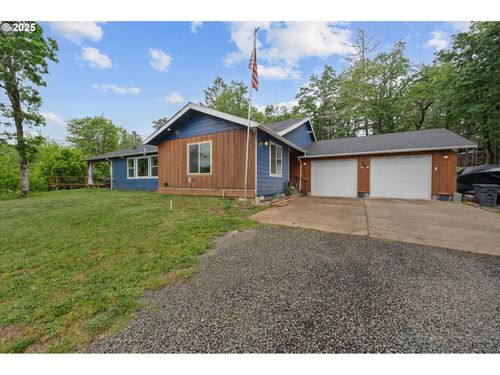 17205 Oakdale Rd, Dallas, OR, 97338-9647 | Card Image