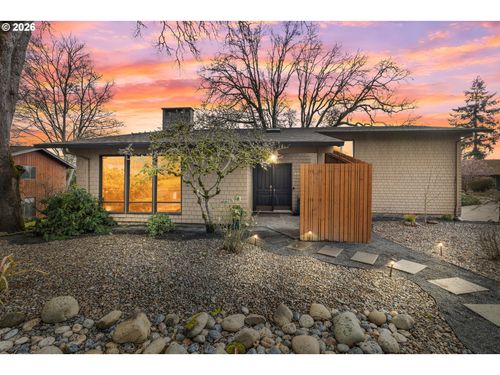 15330 Nw Oakhills Dr, Beaverton, OR, 97006-5511 | Card Image