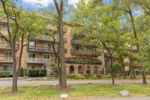 apt-409-500 Redondo Dr, Downers Grove, IL, 60516-4631 | Card Image