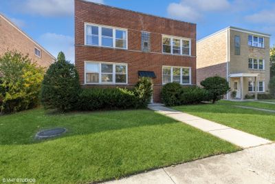 2S - 8220 Keating Avenue, Condo with 2 bedrooms, 1 bathrooms and 1 parking in Skokie IL | Image 1