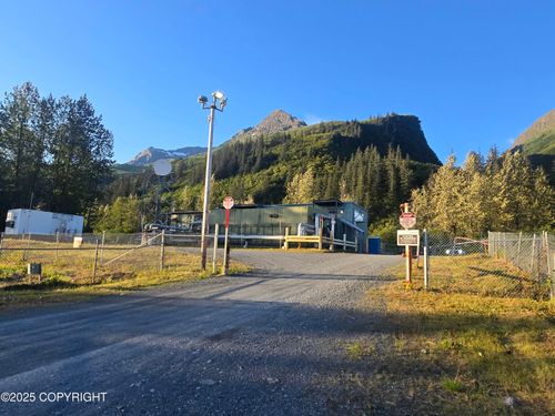 2490 Dayville Rd, Valdez, AK, 99686 | Card Image