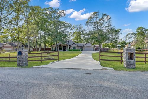 11486 Oak Springs Dr, Willis, TX, 77378-3304 | Card Image