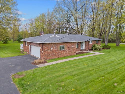 7028 E Taft Rd, East Syracuse, NY, 13057-9624 | Card Image