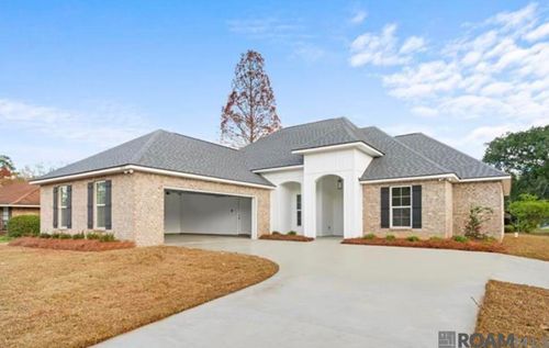 14071 Woodland Ridge Ave, Baton Rouge, LA, 70816-2736 | Card Image