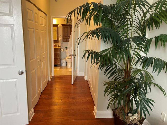 APT-512 - 616 Clearwater Park Rd, Condo with 2 bedrooms, 2 bathrooms and null parking in West Palm Beach FL | Image 13
