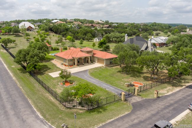 460 Lantana Vw, House other with 3 bedrooms, 3 bathrooms and null parking in Spring Branch TX | Image 37