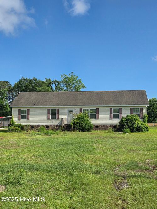 1796 Bear Hole Rd, Vanceboro, NC, 28586-8762 | Card Image