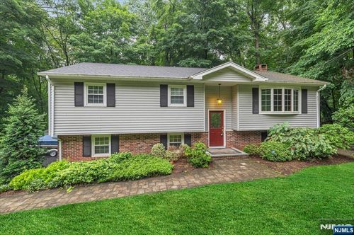 72 Smokey Ridge Road, Ringwood, NJ, 07456 | Card Image