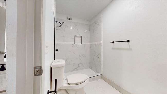 4403 Westminster Dr, Townhouse with 3 bedrooms, 2 bathrooms and null parking in Irving TX | Image 15