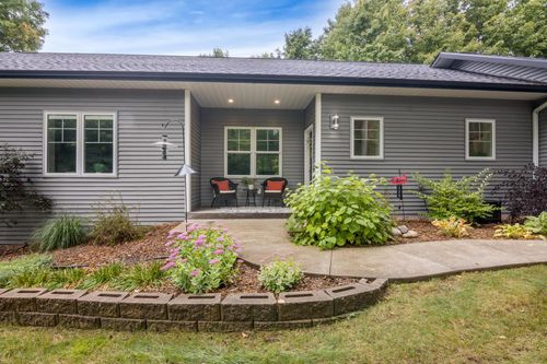 2679 Crimson King Dr, Interlochen, MI, 49643-9345 | Card Image