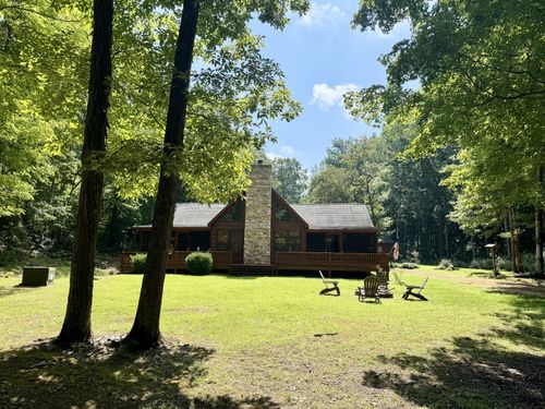 209 Ole Smokey Ln, Waverly, TN, 37185-2572 | Card Image