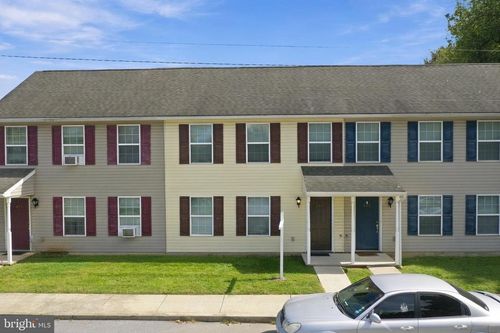 143 S Seneca St, SHIPPENSBURG, PA, 17257-1245 | Card Image
