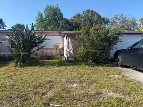 3500 Sw 40th St, West Park, FL, 33023 | Card Image