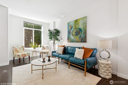 2127 Nw Moraine Pl, Issaquah, WA, 98027-6990 | Card Image