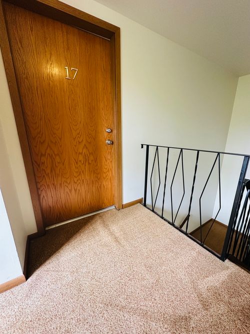 apt-17-11 Echo Ct, Vernon Hills, IL, 60061-3007 | Card Image