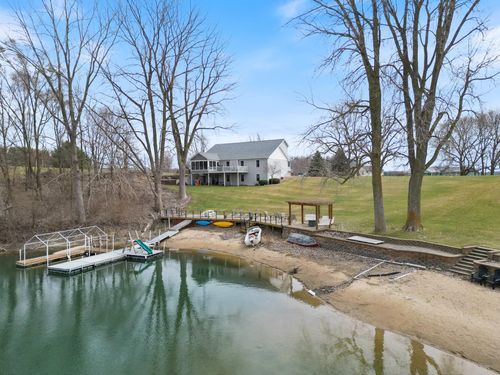 2776 E Lapoint Dr, Milford, IN, 46542-9785 | Card Image