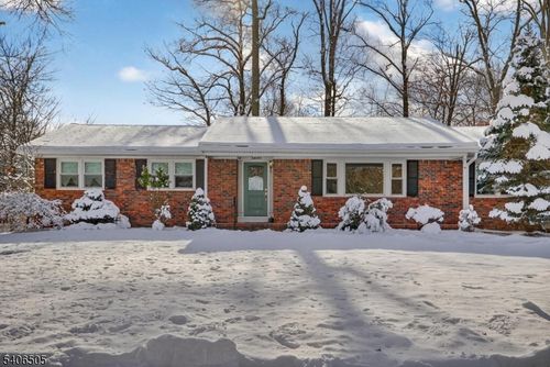 7 Madeleine Pl, Parsippany, NJ, 07054-4025 | Card Image