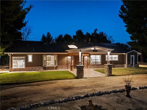 28316 Oak Spring Canyon Rd, Canyon Country, CA, 91387-2138 | Card Image
