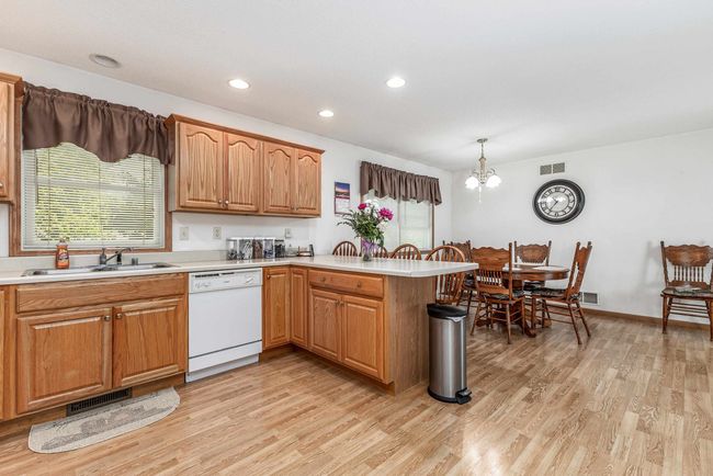 1400 21 St St, House other with 4 bedrooms, 2 bathrooms and null parking in Hazel Green WI | Image 7