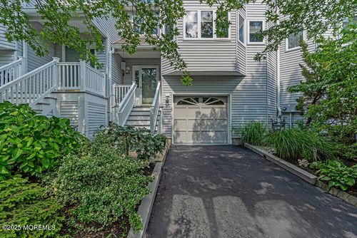 105 Geranium Ct, Toms River, NJ, 08753-1339 | Card Image