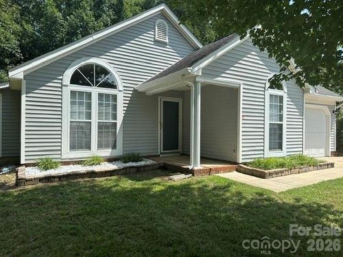 9022 Brad Ct, Matthews, NC, 28104-5168 | Card Image