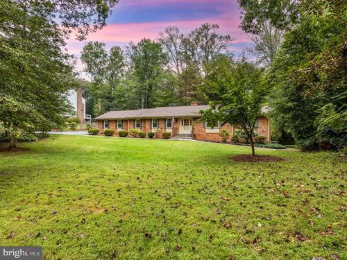 8126 Blandsford Dr, MANASSAS, VA, 20111-2931 | Card Image