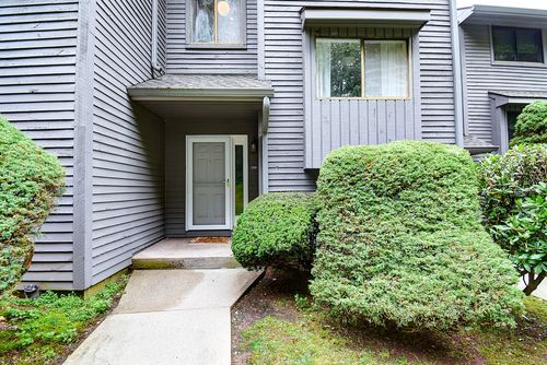 298-298 Conestoga Way, Glastonbury, CT, 06033-3360 | Card Image