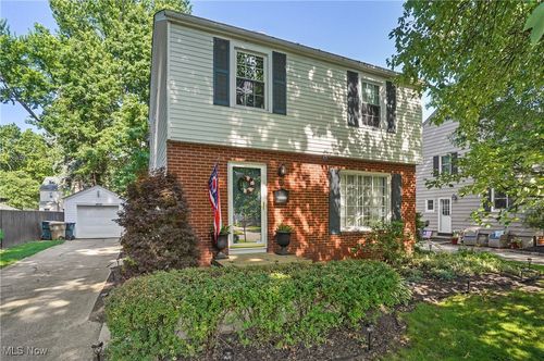 2432 16th St, Cuyahoga Falls, OH, 44223-2046 | Card Image