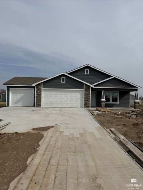 109 Cedar Court, Alma, KS, 66401 | Card Image