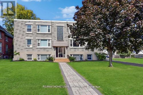 {{alt}} | Card Image