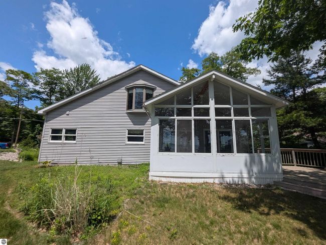 122 N Huron Rd, House other with 3 bedrooms, 2 bathrooms and null parking in Au Gres MI | Image 8